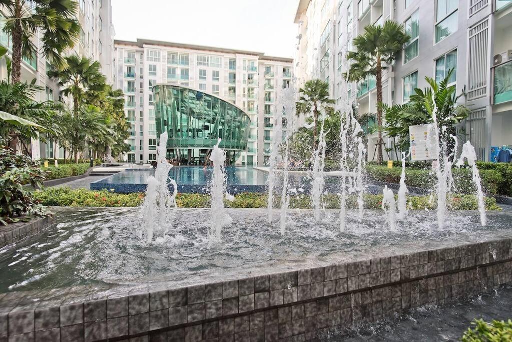 Getaway Studio In City Center Residence Pattaya Bagian luar foto