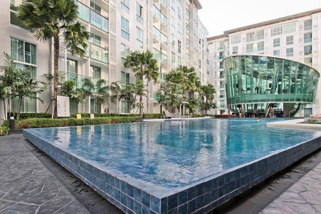 Getaway Studio In City Center Residence Pattaya Bagian luar foto