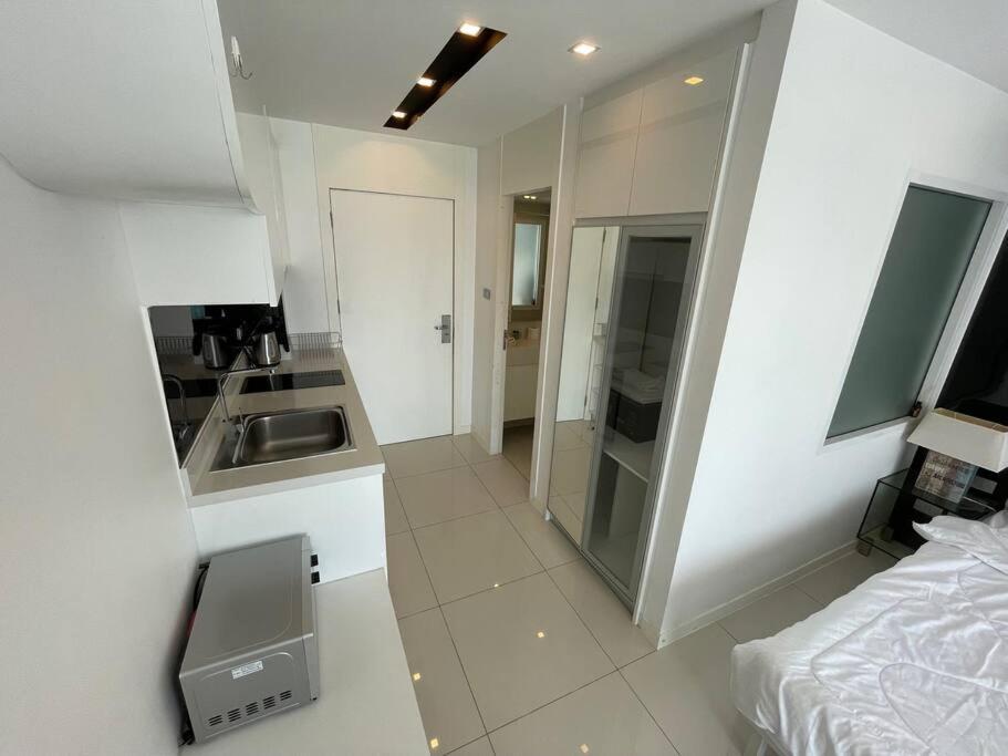 Getaway Studio In City Center Residence Pattaya Bagian luar foto